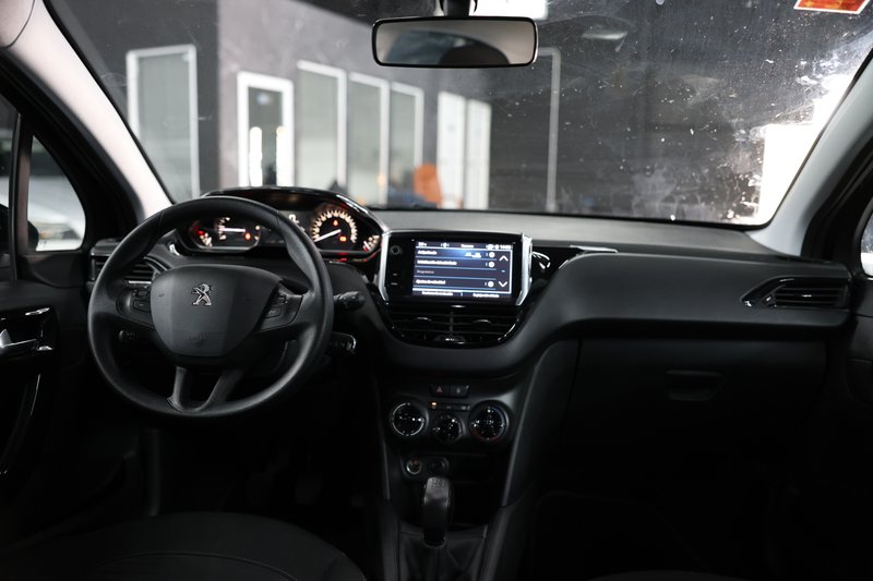 Peugeot 208 2018, foto 22