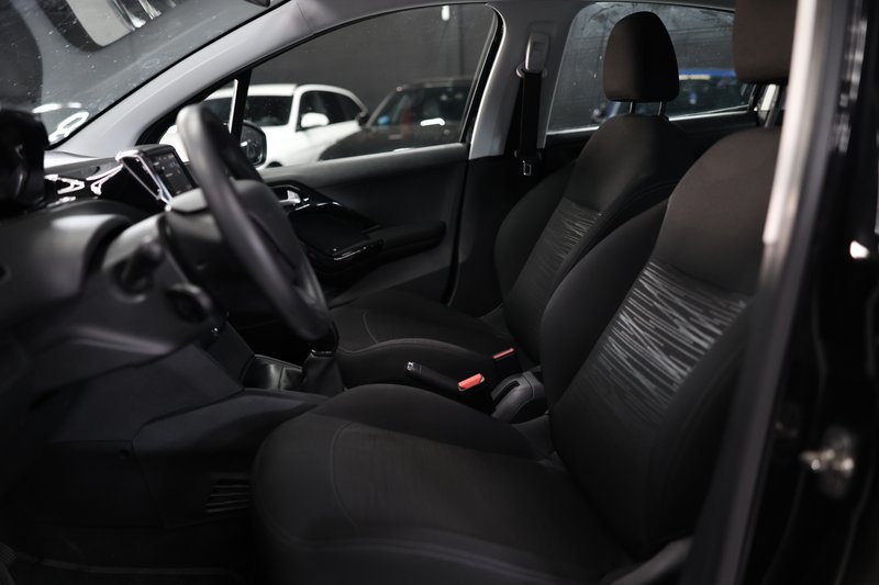 Peugeot 208 2018, foto 23