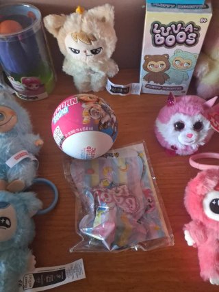 Lote 23 peluches: Boo's, unicornios y más
