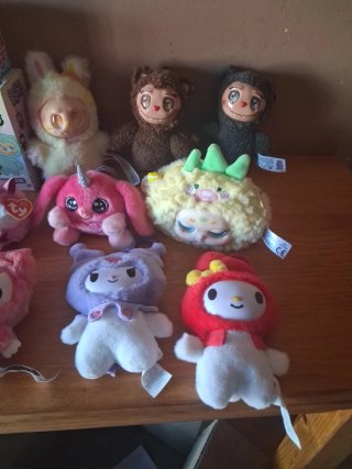 Lote 23 peluches: Boo's, unicornios y más