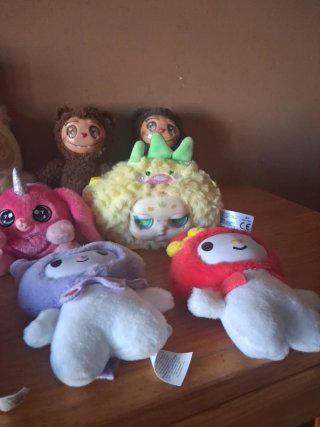 Lote 23 peluches: Boo's, unicornios y más