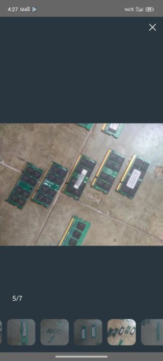 8 Memorie RAM 512MB/1/2 GB