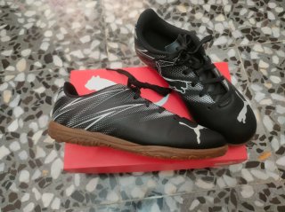 Zapatillas fútbol sala Puma Attacanto Jr