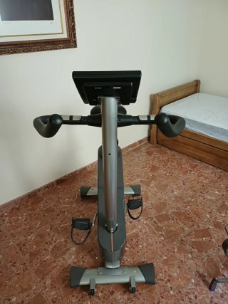 Bicicleta estática BH FITNESS