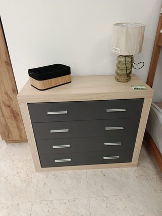 Cómoda 4 cajones + 2 mesitas + cabecero