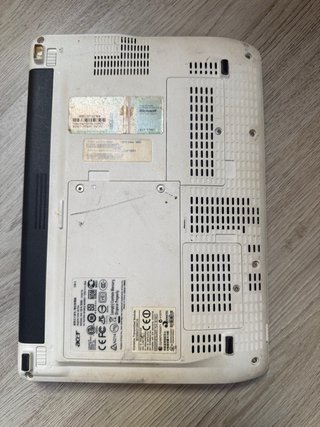 Acer Aspire One D150 Netbook