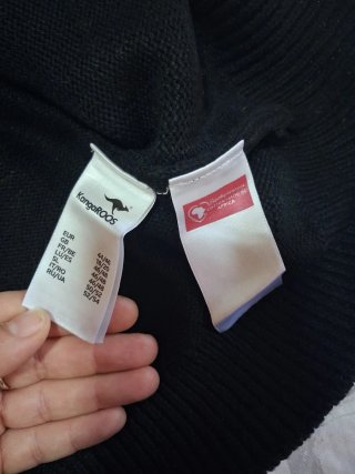 Jersey KangaRoos cuello alto talla 44