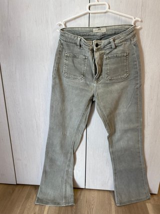 Pantalones campana Stradivarius
