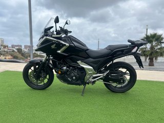 Honda NC 750X DCT 2025