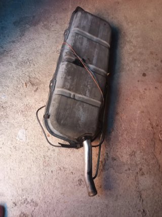 Renault 18 depósito gasolina