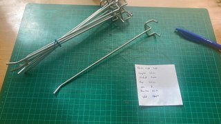 Ganchos simples largos25 cm paso 2,5 cm para panel