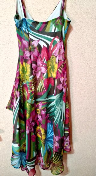 Precioso vestido de Corte Inglés estampado floral