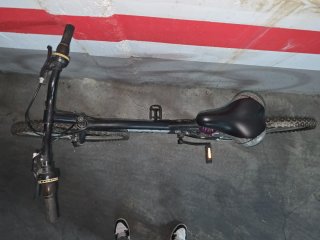 Bicicleta negra