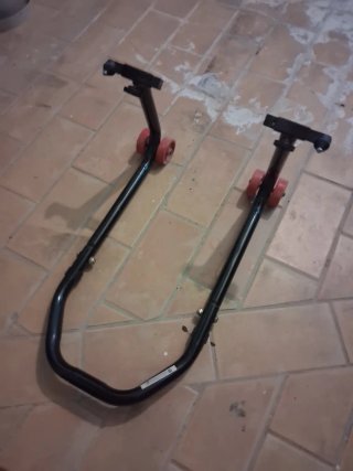 Caballete moto con ruedas