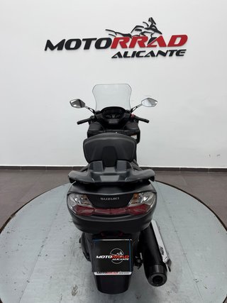 Suzuki Burgman 400