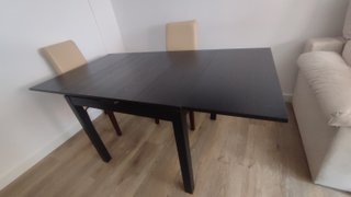 Mesa cristal y 4 sillas comedor