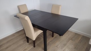 Mesa cristal y 4 sillas comedor