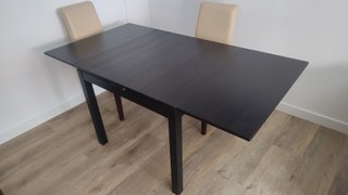 Mesa cristal y 4 sillas comedor