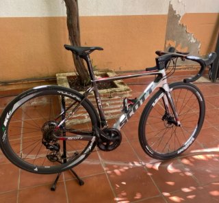 Tija Scott Forma Diamante Antigua