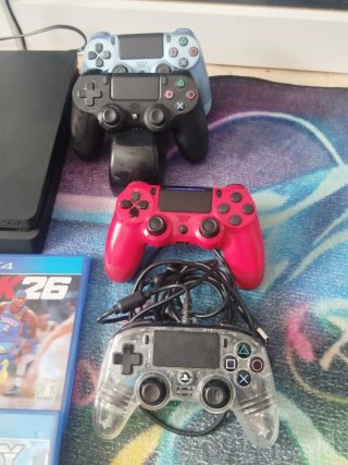 Consola PS4 Slim CUH-2016 Negra + 6 Juegos