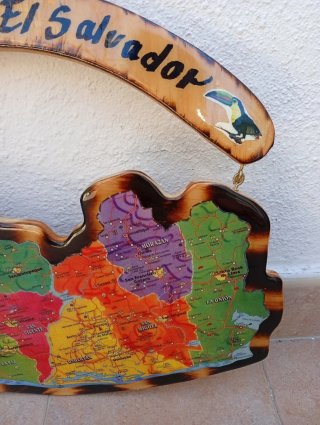 Artesanía Mapa El Salvador Madera