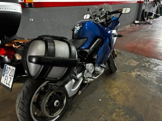 BMW F 800 ST Azul y Plata