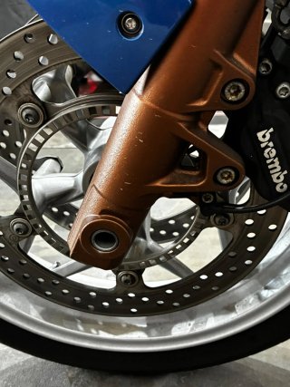 BMW F 800 ST Azul y Plata