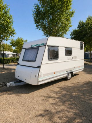 Caravana de -750kg con documentación. Ficha verde