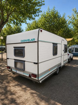 Caravana de -750kg con documentación. Ficha verde