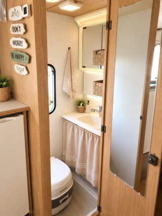 Caravana de -750kg con documentación. Ficha verde