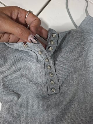 Camiseta tirantes pedrería gris