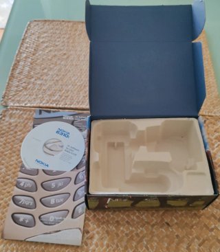 Scatola originale e software per Nokia 6310i
