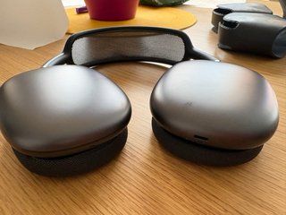 Airpods Max Space Gray