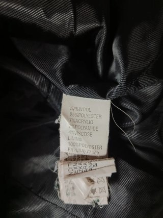 Chaqueta Zara Negra con Capucha