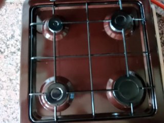 Hornillo 4 fuegos marrón con tapa