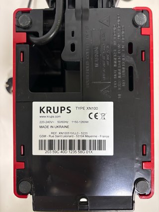Cafetera Nespresso Krups Inissia Roja