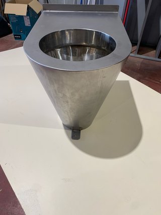 Taza de inodoro de acero inoxidable