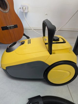 Aspiradora Karcher con bolsa
