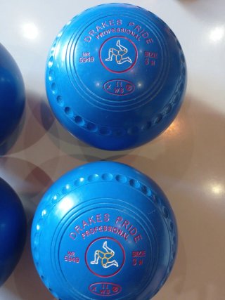 Bolos de hierba Drakes Pride