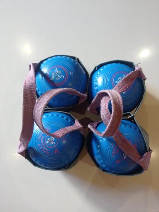Bolos de hierba Drakes Pride