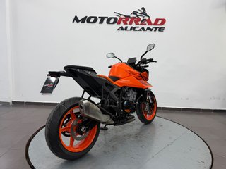 KTM 990 DUKE
