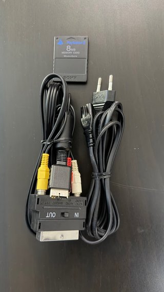 PlayStation 2 FAT Negra , mando, juegos y tarjeta