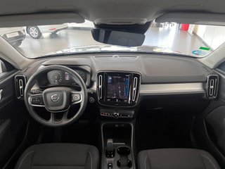 VOLVO XC40 2.0 B3 Momentum Pro Auto (163cv) - 2022