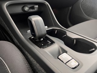 VOLVO XC40 2.0 B3 Momentum Pro Auto (163cv) - 2022