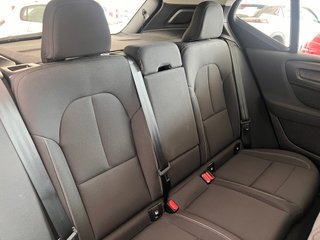 VOLVO XC40 2.0 B3 Momentum Pro Auto (163cv) - 2022