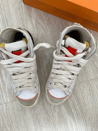 Nike High-Top Sneakers White Black Red – Size 38
