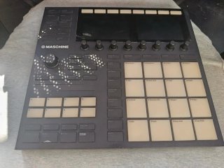 Native Instruments Maschine MK3