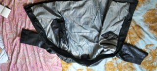 Chaqueta de cuero negra
