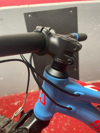 Bicicleta MTB Monty KX7 Azul talla 12 Ruedas 24”