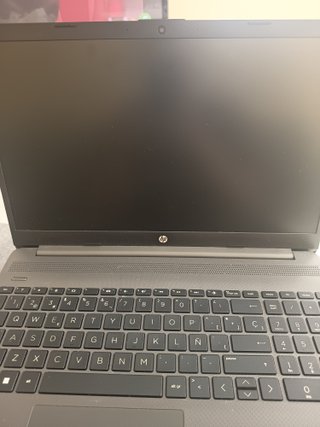 Portátil HP Gris y Negro Casi Nuevo